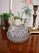 Charger l&#39;image dans la galerie, Vase pique-fleurs ancien